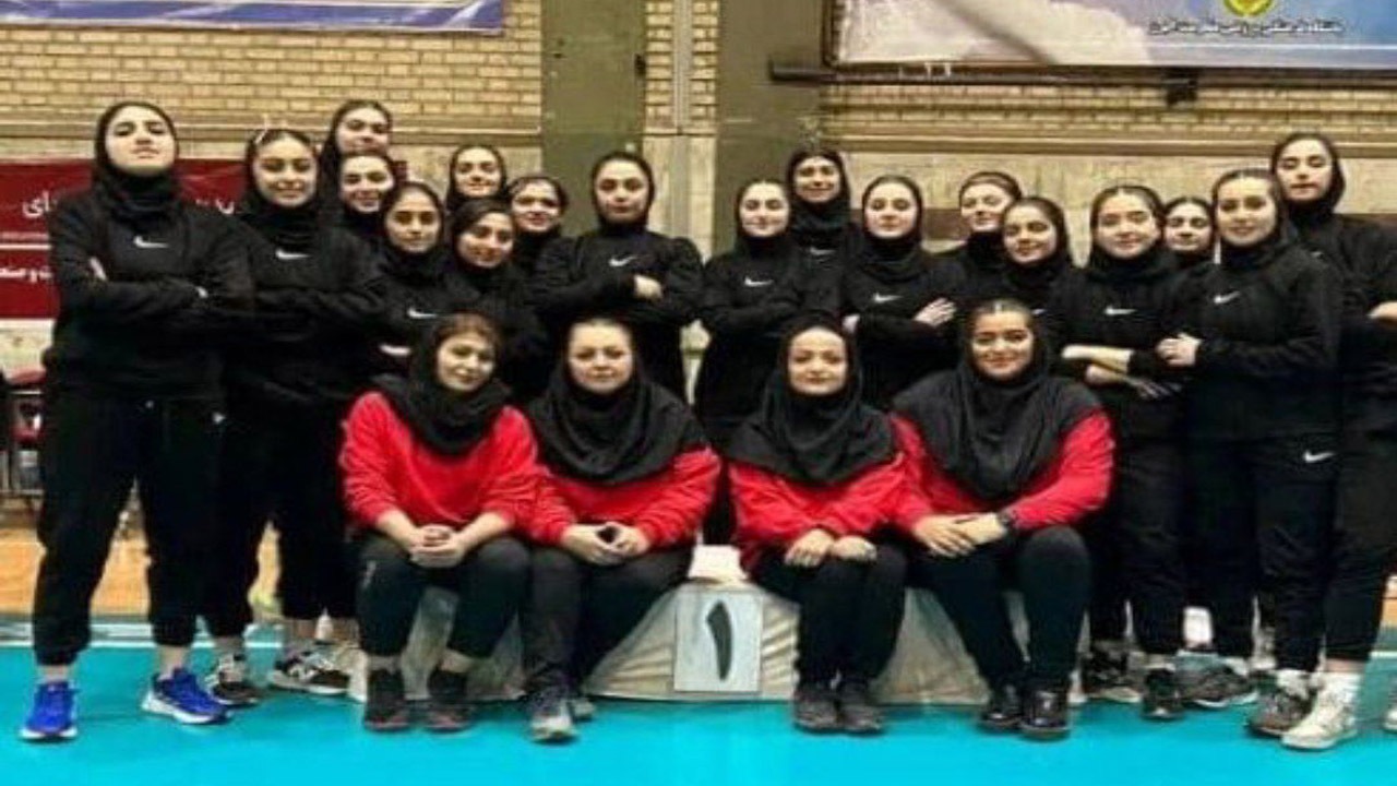 خوش سیمای آمل قهرمان لیگ والیبال بانوان کشور