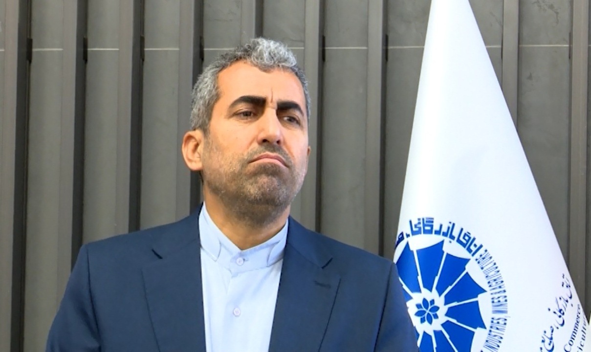 سیاست تثبیت نرخ ارز مغایر با قانون و شرایط اقتصادی است