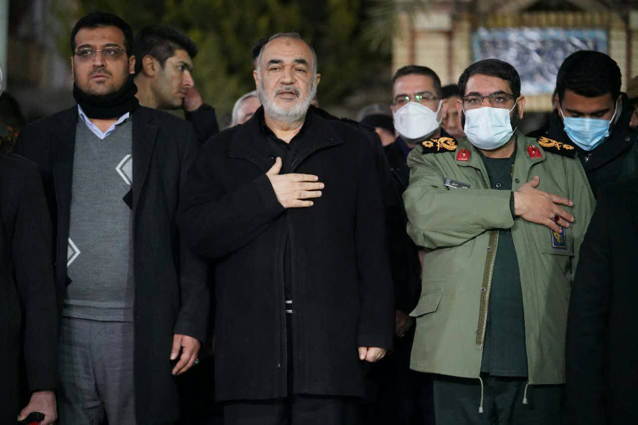 حضور سردار سلامی در گلزار شهدای بین المللی کرمان