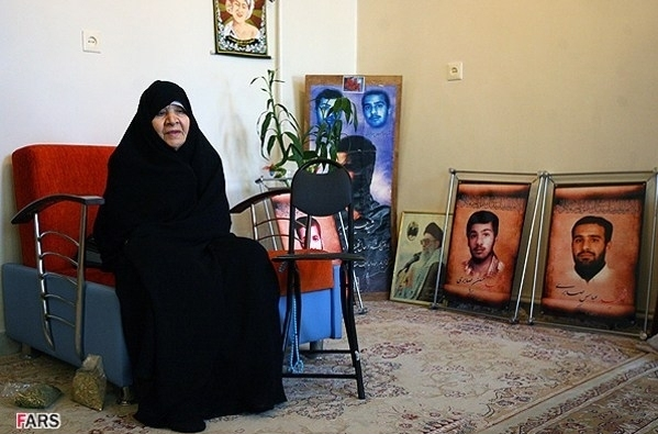 مادر شهیدان صابری مادر شهیدان صابری