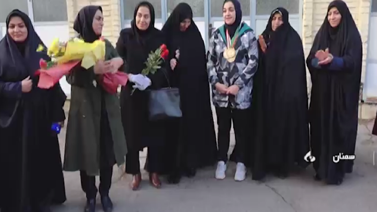 استقبال از دختر طلایی وزنه برداری استان سمنان