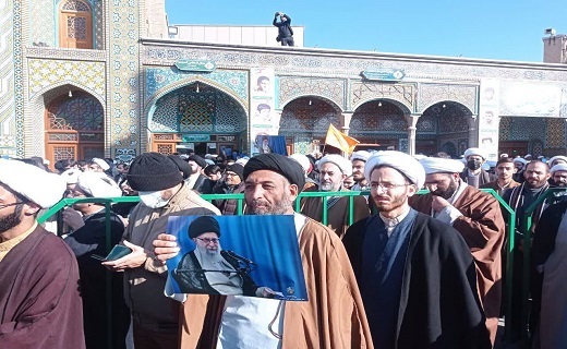 تجمع اعتراضی مردم قم در محکومیت اهانت به مقدسات اسلامی