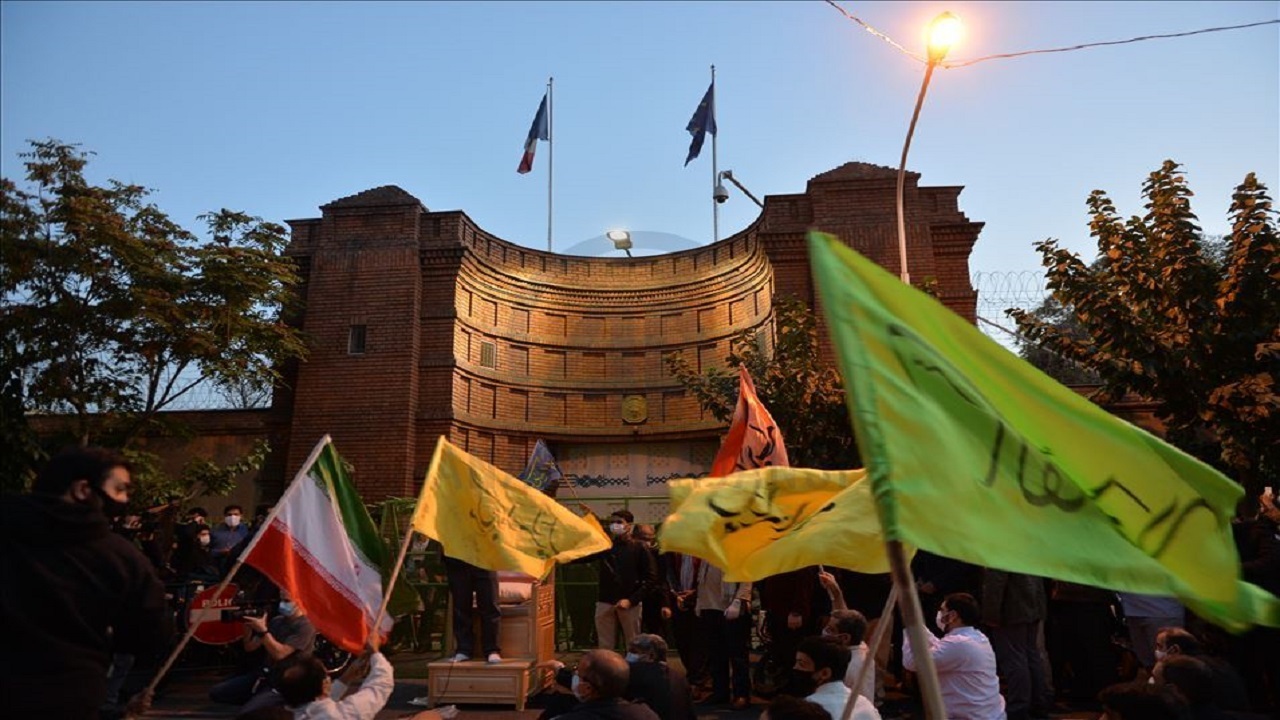 سفیر فرانسه را اخراج کنید