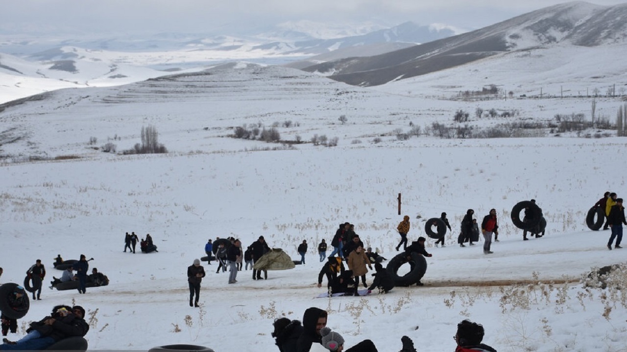 پیست اسکی شهدای سربند مهیای تفریحات زمستانی