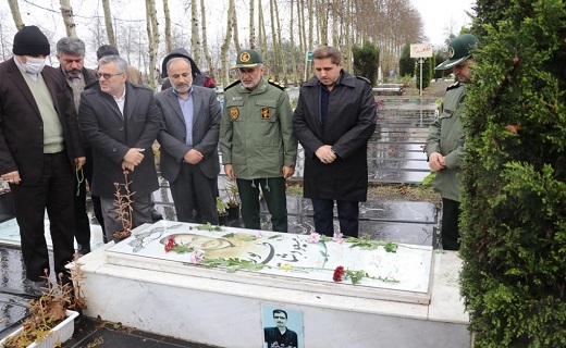 گلباران مزار شهدای سانحه سقوط هواپیمای اوکراینی در رشت