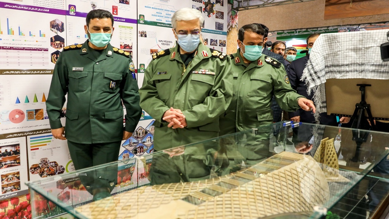 سومین روز همایش سراسری مدیران بنیاد حفظ آثار و نشر ارزش‌های دفاع مقدس برگزار شد