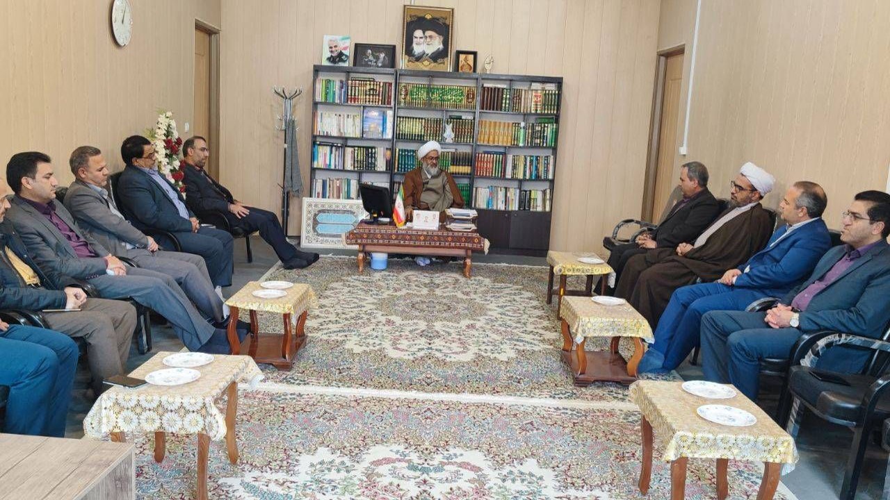 ۶۰ مسجد در سیرجان، امام جماعت و خانه عالم ندارد