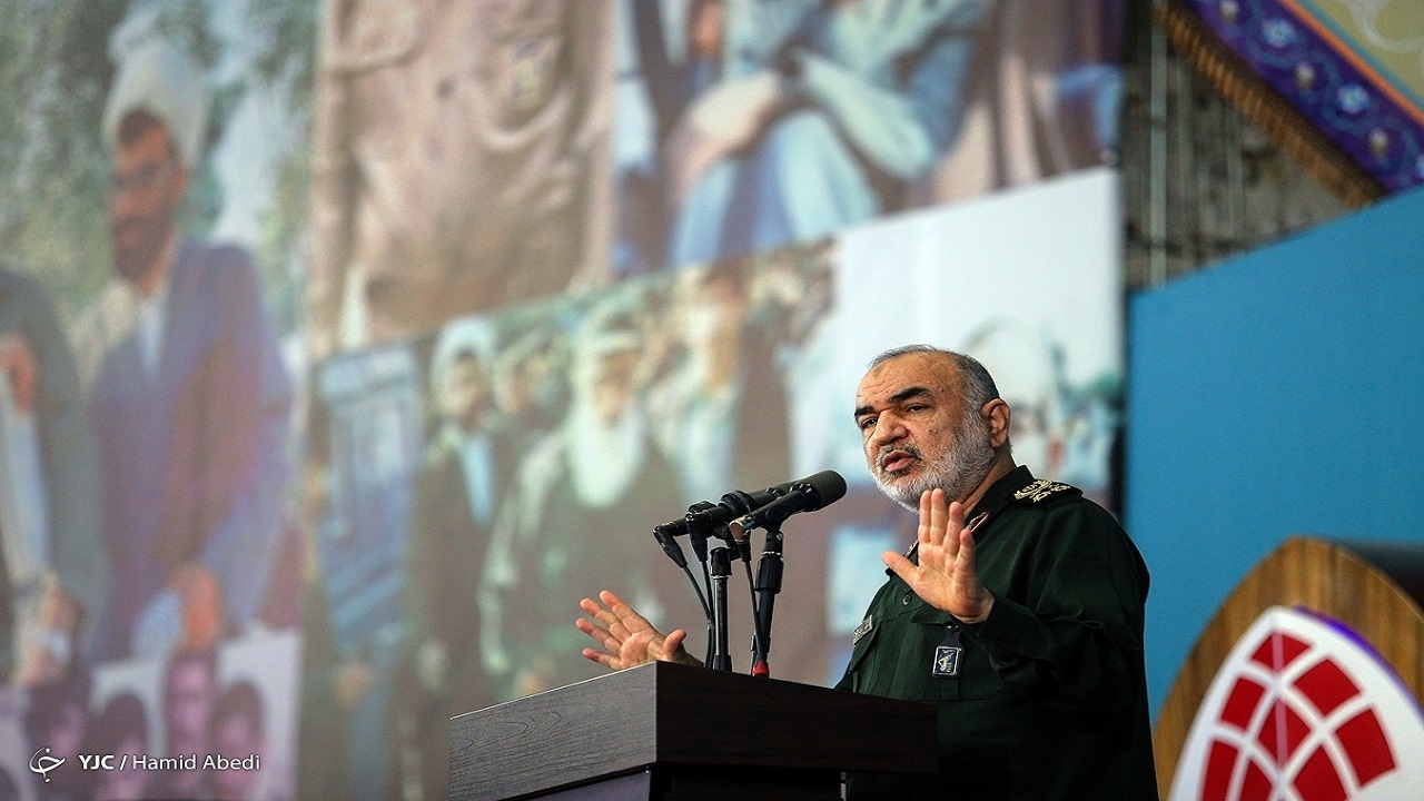 سردار سلامی:دشمن ما آرام نیست، ولی ما او را آرام می‌کنیم