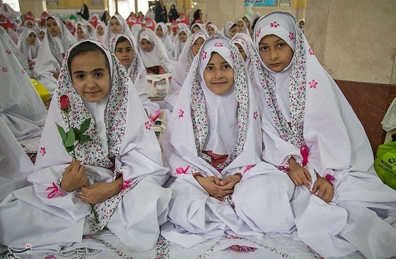 جشن تکلیف ۴۰۰دانش آموز منطقه سردرود رزن