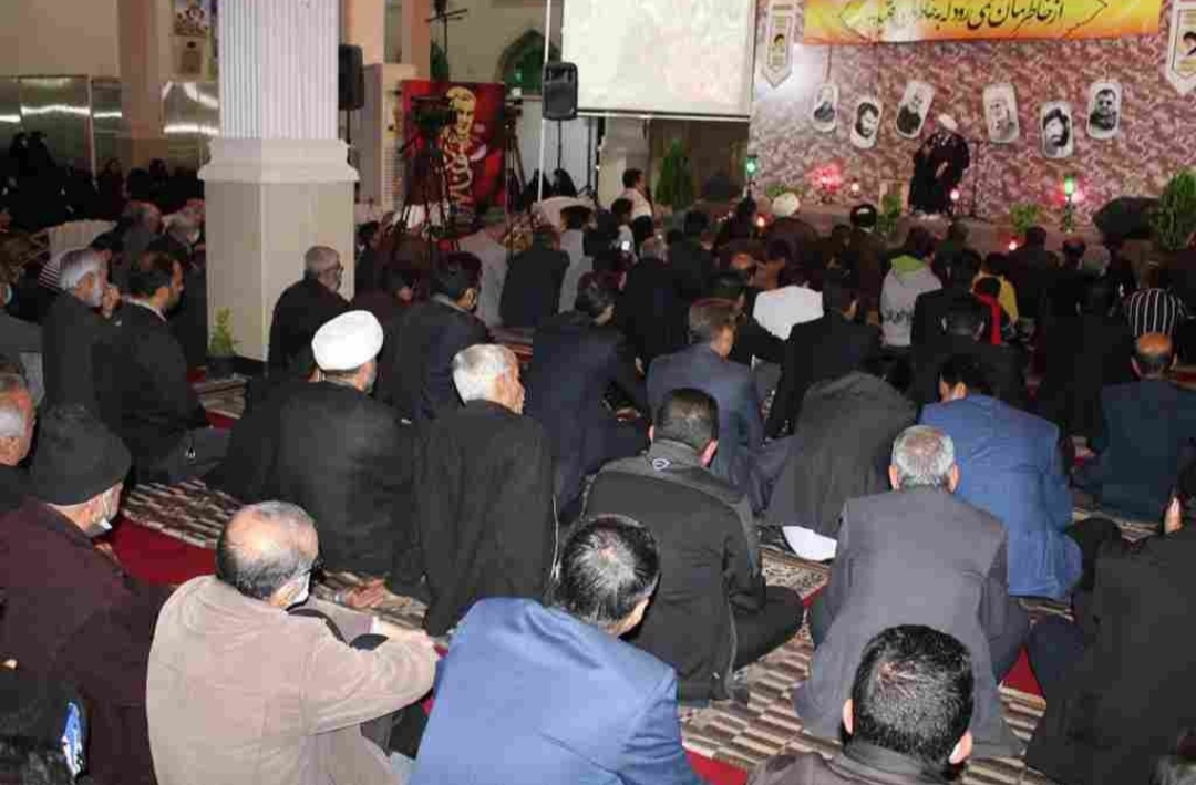 برگزاری مراسم  سومین سالگرد شهادت سردار دلها در لارستان + تصاویر