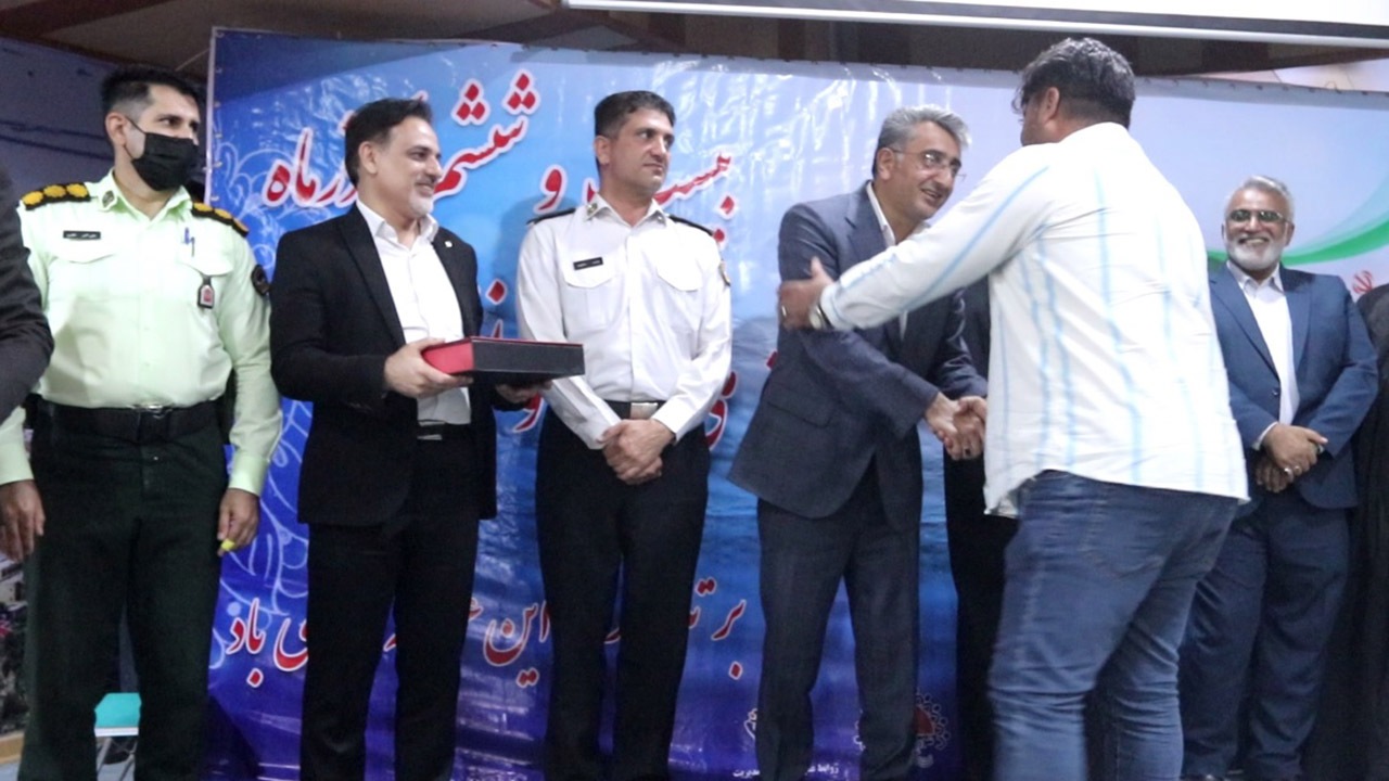 تجلیل از  عرصه حمل و نقل عمومی در بندرعباس