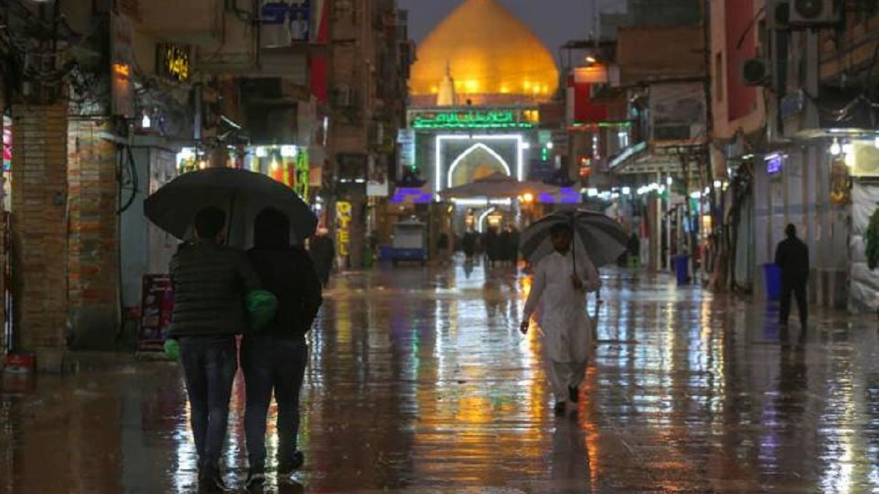 فیلمی از بارش رحمت الهی درحرم امیرالمومنین علی(ع)