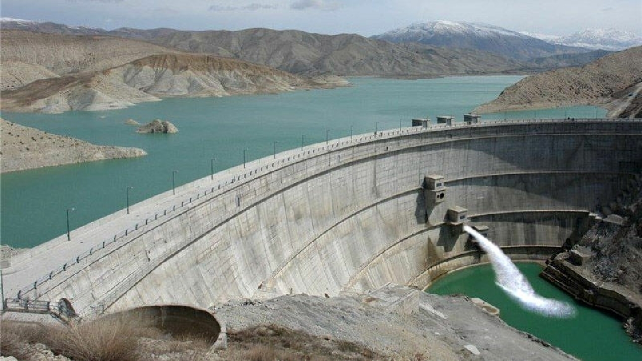 ۳۵ درصد ظرفیت سد‌های کردستان آب دارد