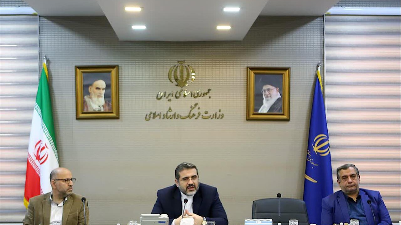 تقویت حوزه گردشگری داخلی مولفه اصلی قرارگاه نشاط اجتماعی