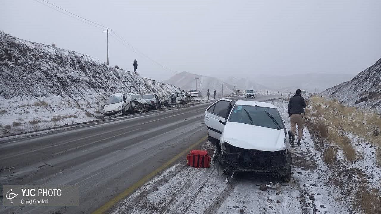 تصادف زنجیره ای در محور مشهد - تربت‌حیدریه
