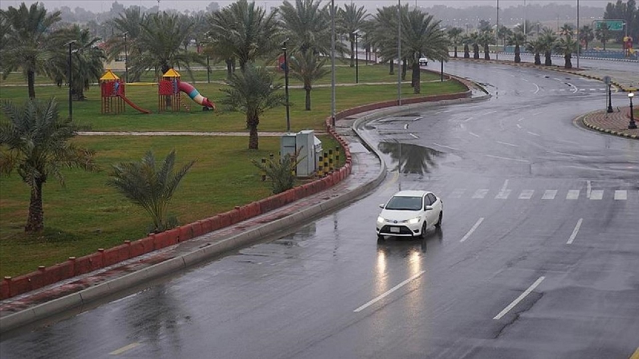 بارندگی‌های شدید در عربستان جان دو تن را گرفت
