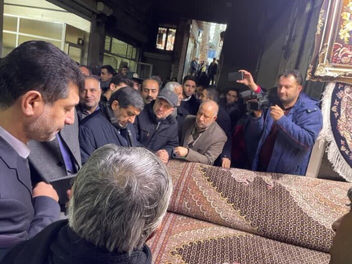 بازدید ضرغامی از بازار خوی