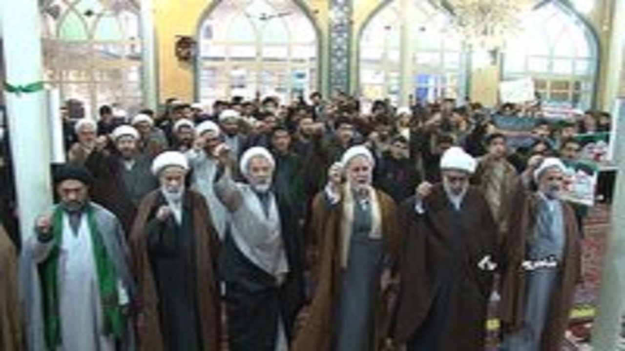 تجمع حوزویان شاهرود در اعتراض به اقدام موهن فرانسه