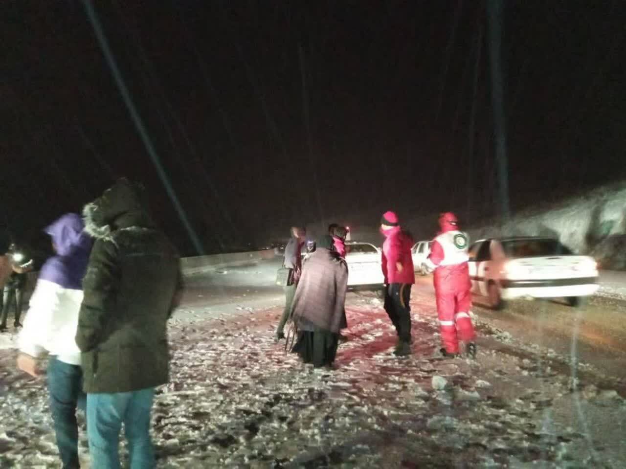 اسکان اضطراری بیش از هزار نفر در جادههای خراسان جنوبی اسکان اضطراری بیش از هزار نفر در جادههای خراسان جنوبی