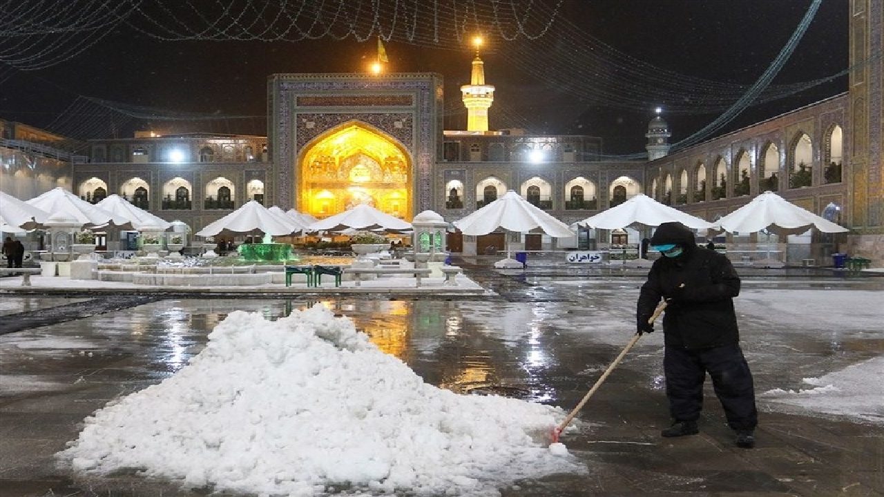 خادمان حرم رضوی به حالت آماده‌باش درآمدند