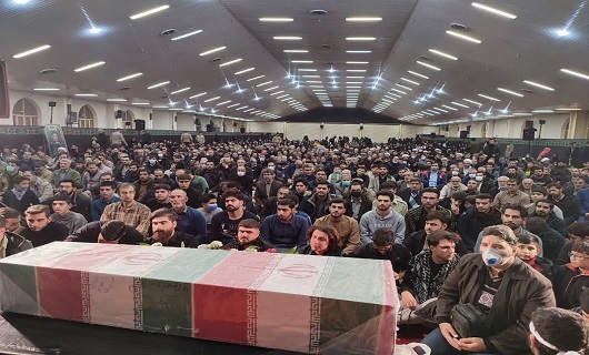 جوانان عزیز فریب سلبریتیهای فراری و وطن فروش را نخورید جوانان عزیز فریب سلبریتیهای فراری و وطن فروش را نخورید