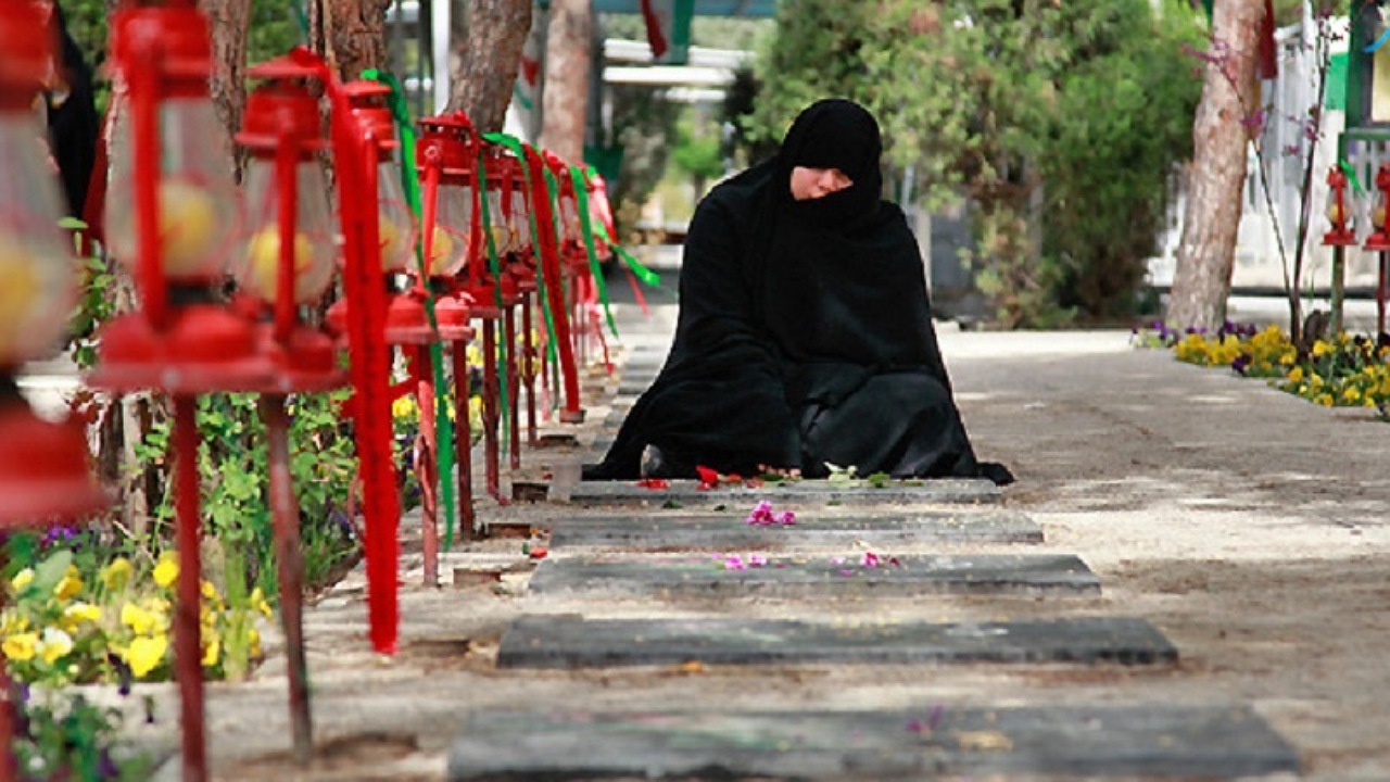 احادیثی درباره منزلت مادر