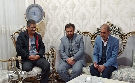 دیدار با خانواده معظم شهدا در بافق+تصویر