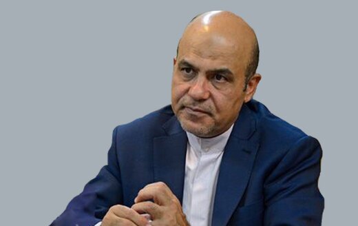 علیرضا اکبری