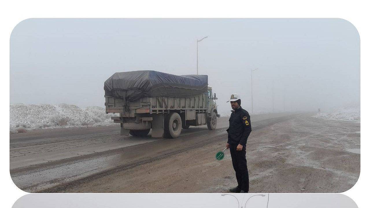 یخبندان درجاده‌های کوهستانی کرمان