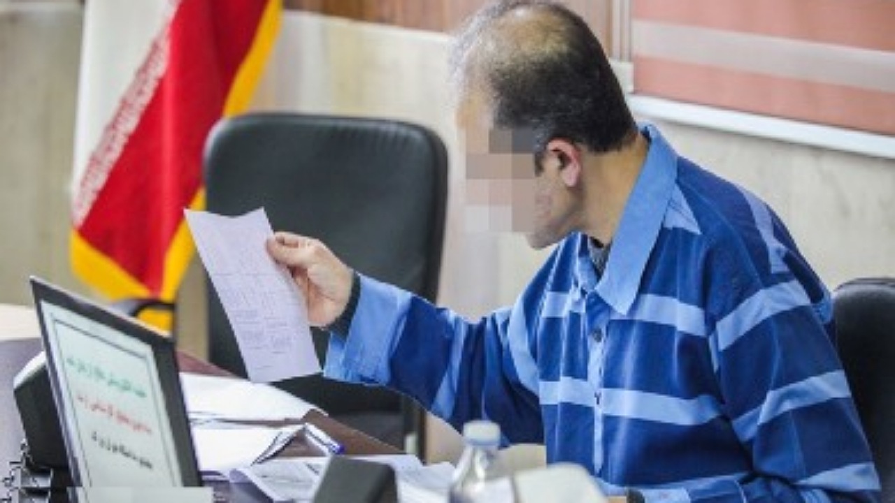 یک زندانی در زندان از پایان نامه ارشدش دفاع کرد