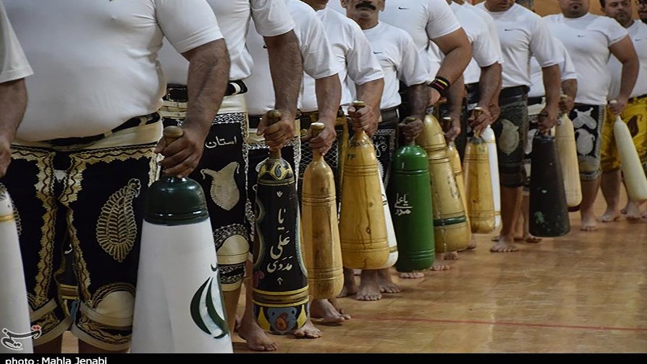 برگزاری جشن گلریزان فرهنگ پهلوانی در بندرعباس
