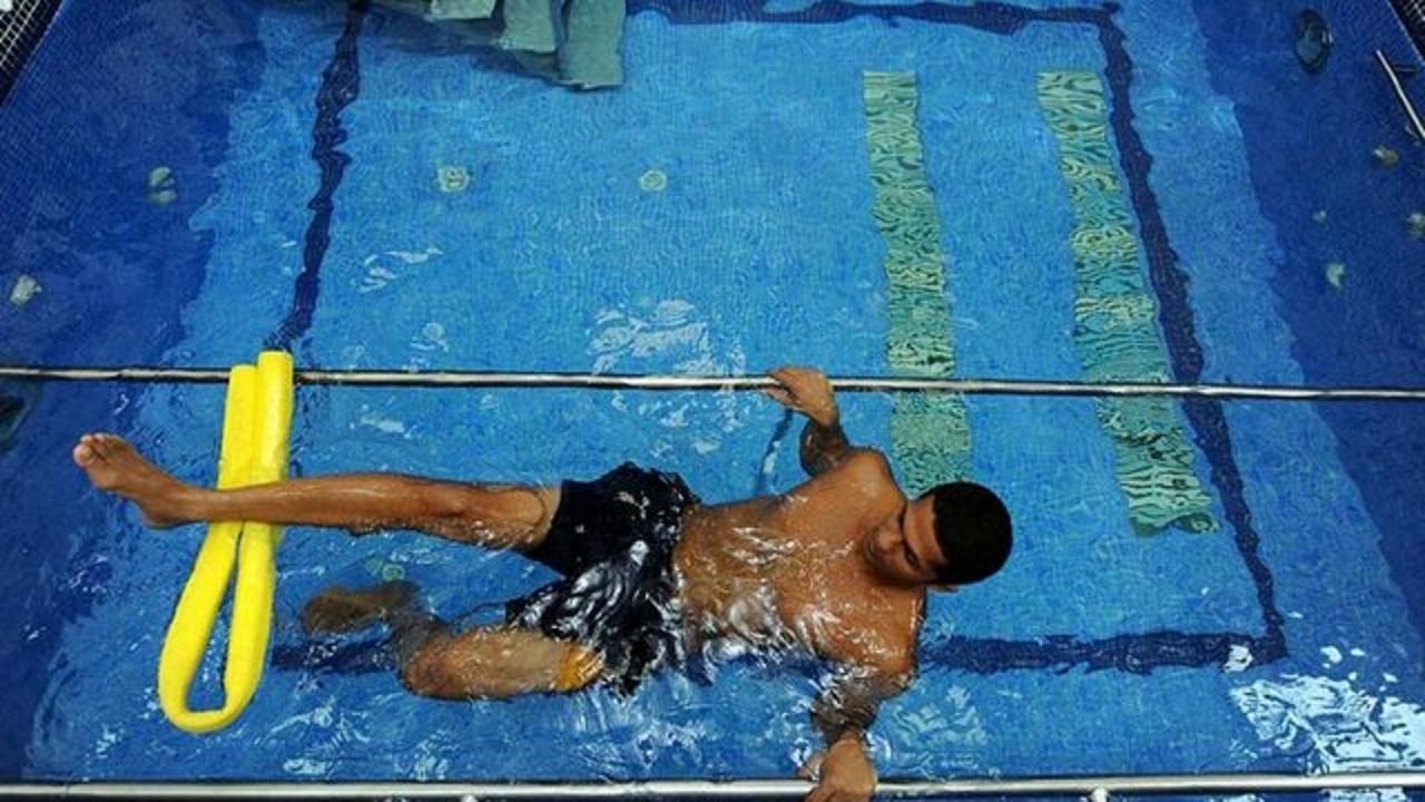 تأثیر آب‌درمانی بر بیماران مبتلا به ام اس