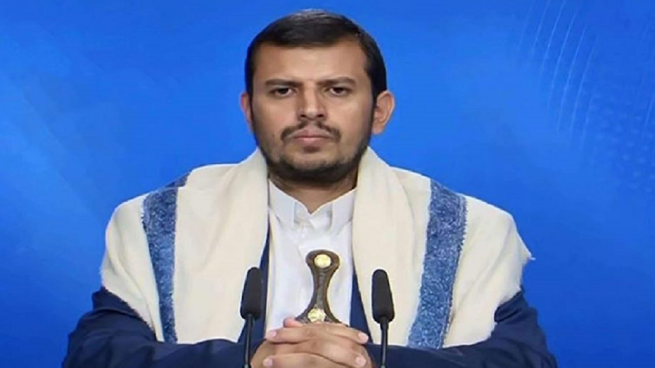 زن مسلمان با الگوبرداری از حضرت زهرا (س) با جنگ فاسدکننده صهیونیسم مقابله می‌کند