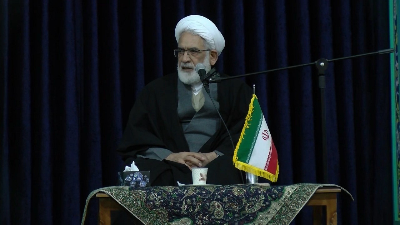 دشمن از ابتدای پیروزی انقلاب، دشمنی خود را با نظام آغاز کرد