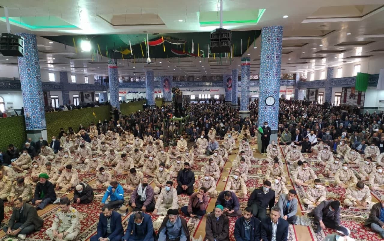 الگو گیری از سیره حضرت فاطمه (س) اولویت همگان