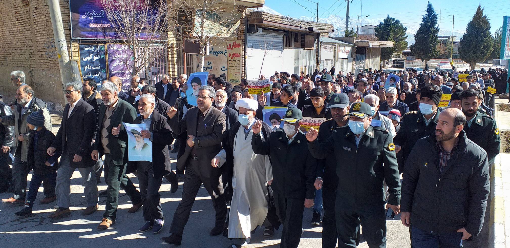 راهپیمایی مردم کوهبنان در پی اهانت به نشریه فرانسوی
