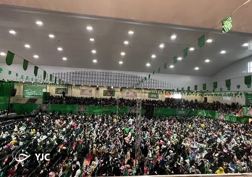 حضور گسترده زنان در جشن میلاد حضرت فاطمه (س) در اندیمشک
