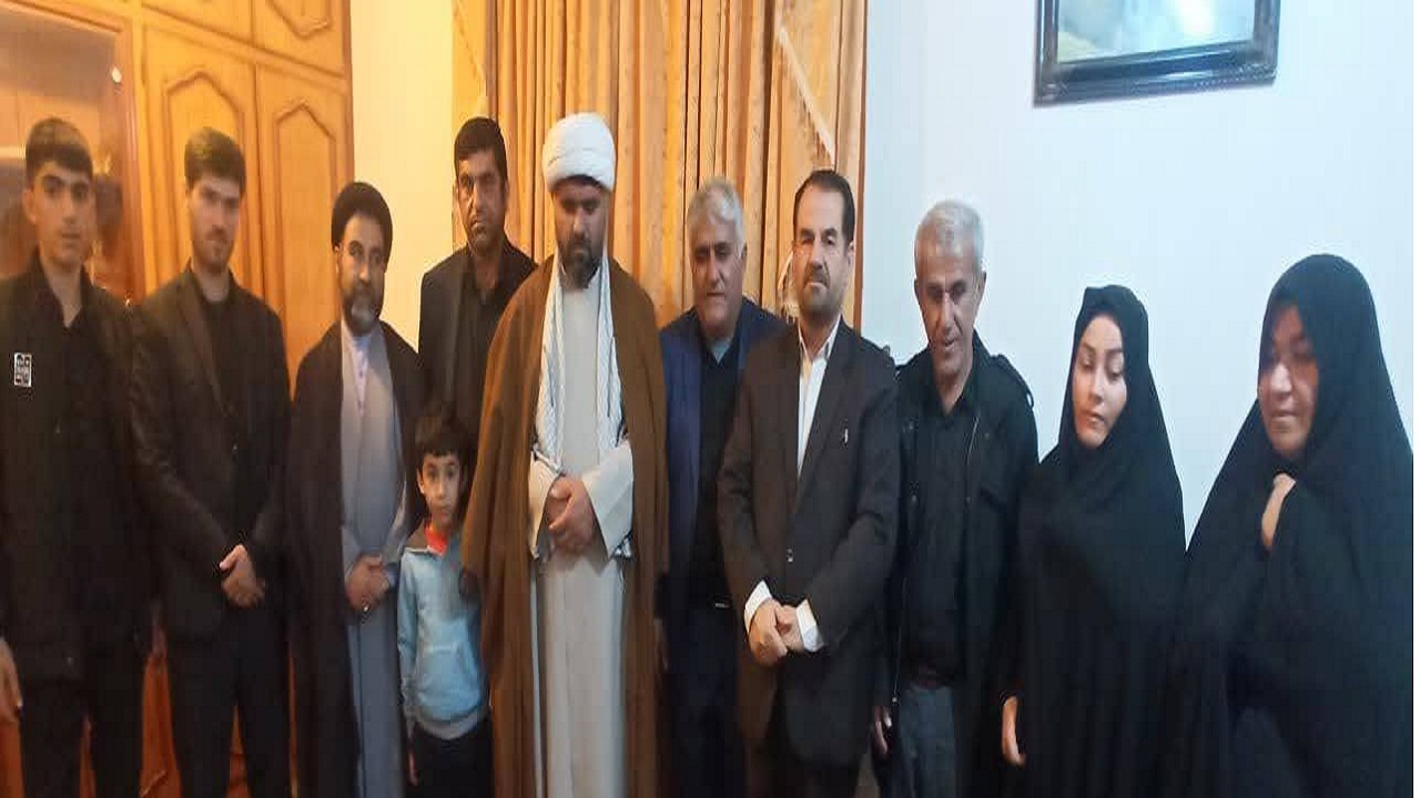 استاندار کهگیلویه و بویراحمد با خانواده شهیدان خوب دیدار کرد