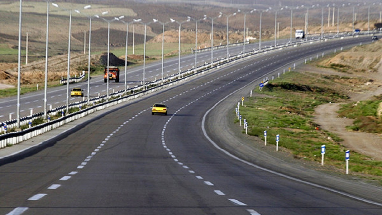 اردبیل نصف سرانه بزرگراهی کشور را دارد