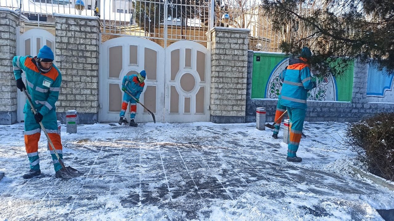 یخ زدایی معابر فرعی شهر مشهد