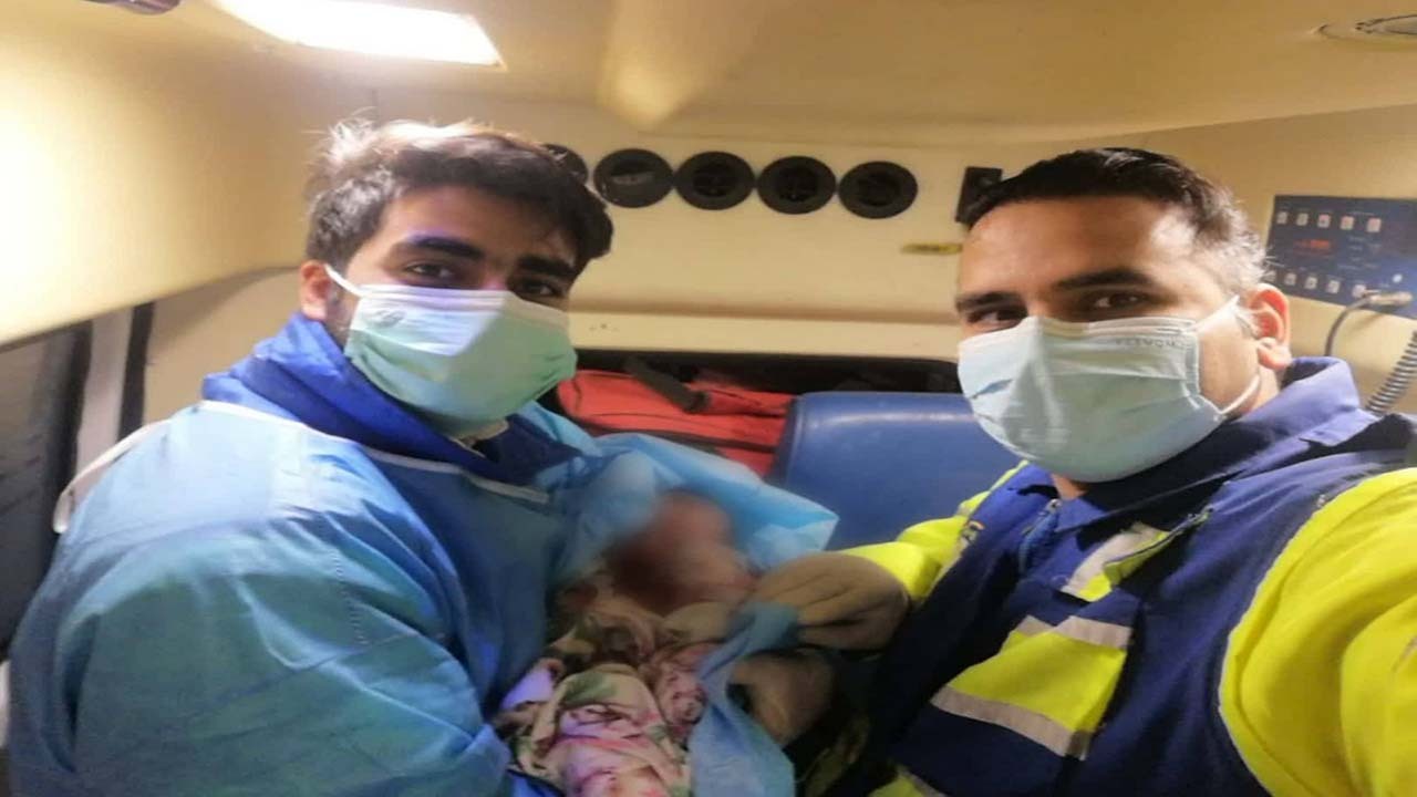 تولد نوزاد عجول در آمبولانس، گرمابخش شب سرد زمستانی شد