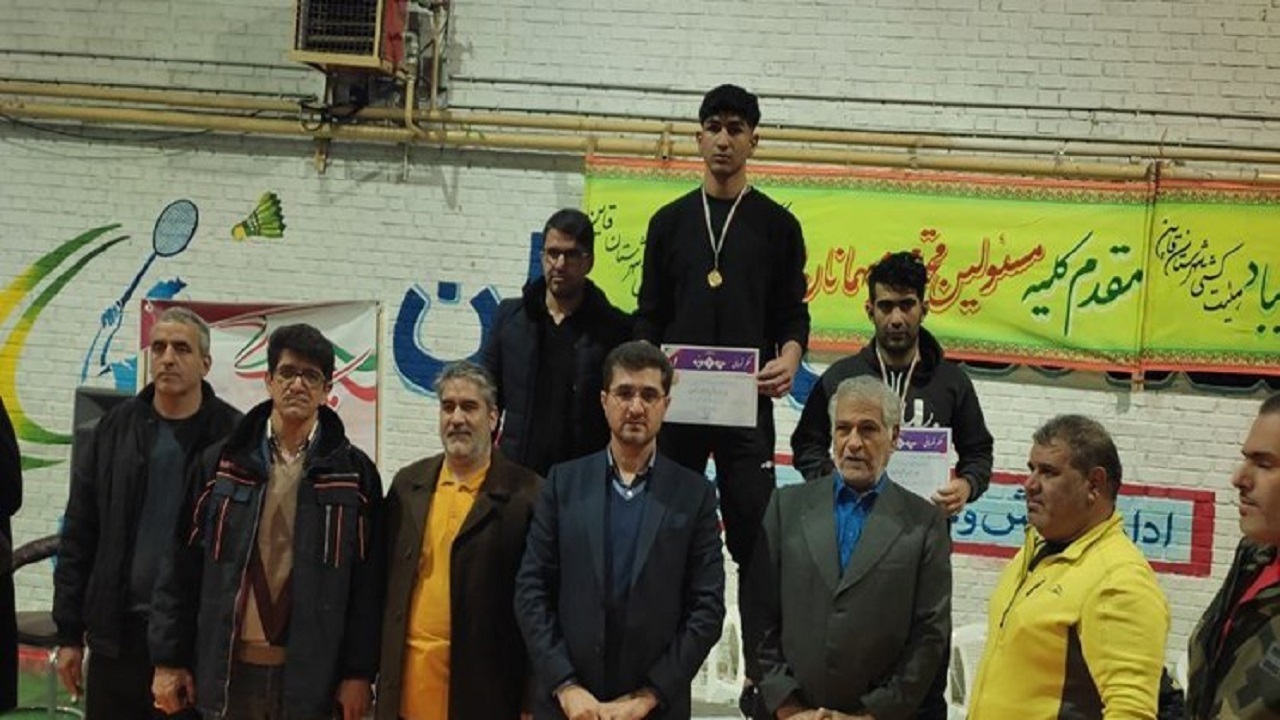قهرمانی قائنات در مسابقات کشتی بزرگسالان خراسان جنوبی