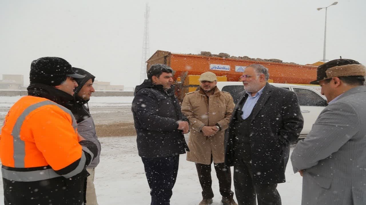 استاندار قزوین از محور‌های مواصلاتی برفگیر استان بازدید کرد