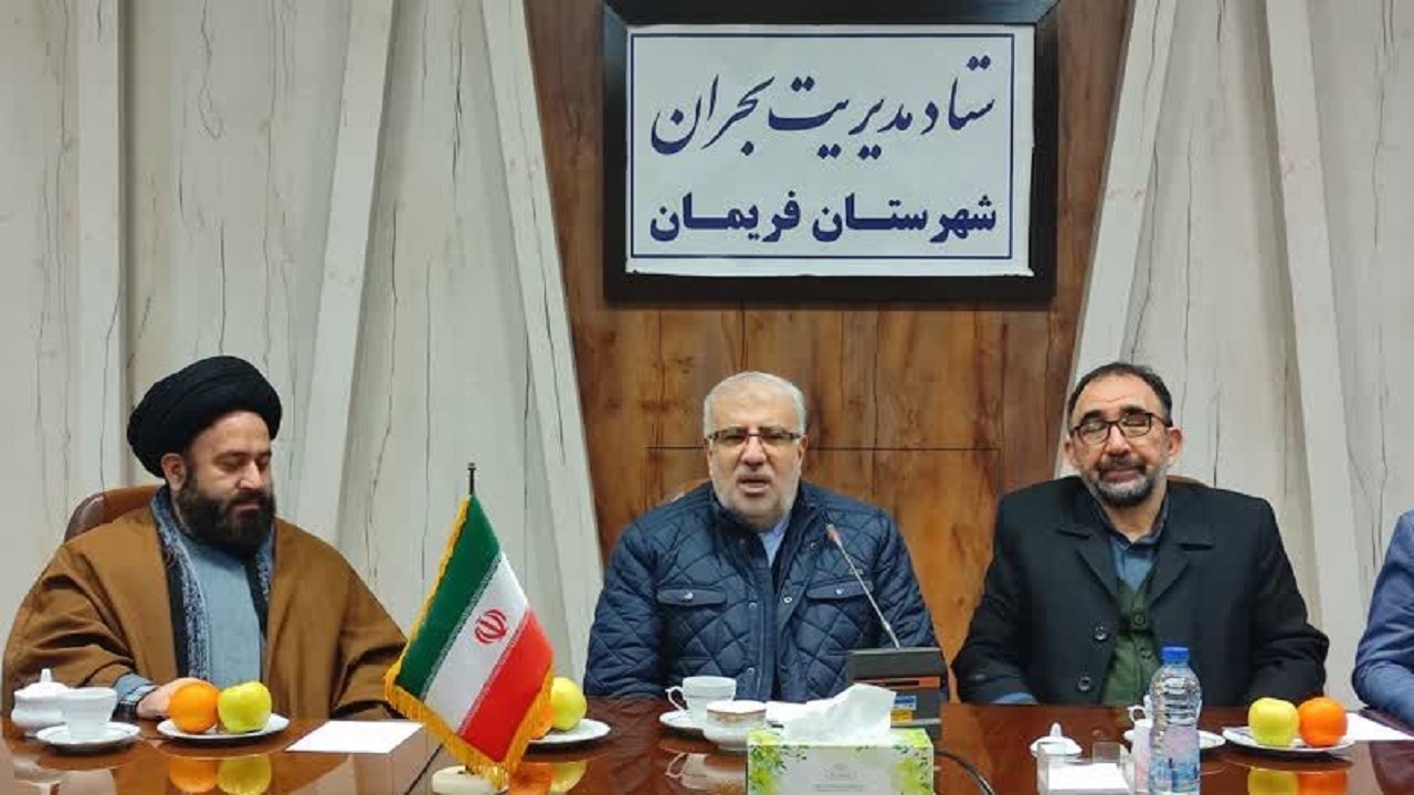 وزیر نفت بر راه‌اندازی پویش هر خانه یک اتاق گرم در سراسر کشور تاکید کرد