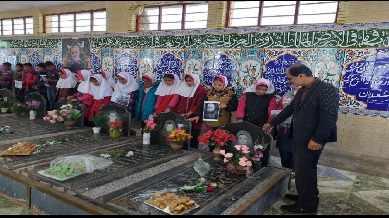 برگزاری مراسم سالگرد جانباختگان آتش سوزی مدرسه سفیلان در خانمیرزا