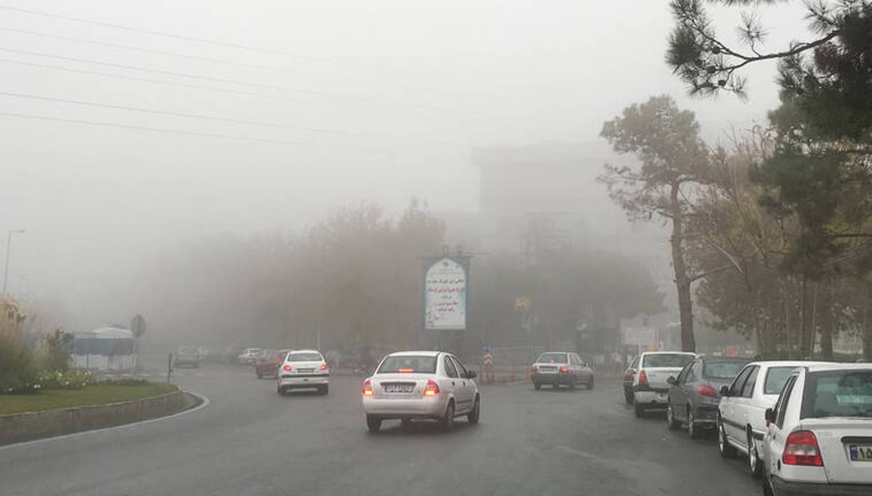 نمایی از هوای مه آلود در اهواز