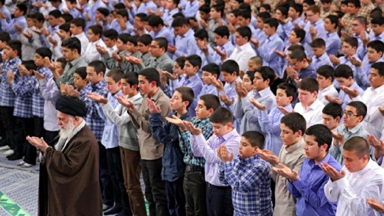 تولید ۷۰۰ گیگ فیلم درباره احکام عملی نماز و وارد شدن آنان به کتب درسی