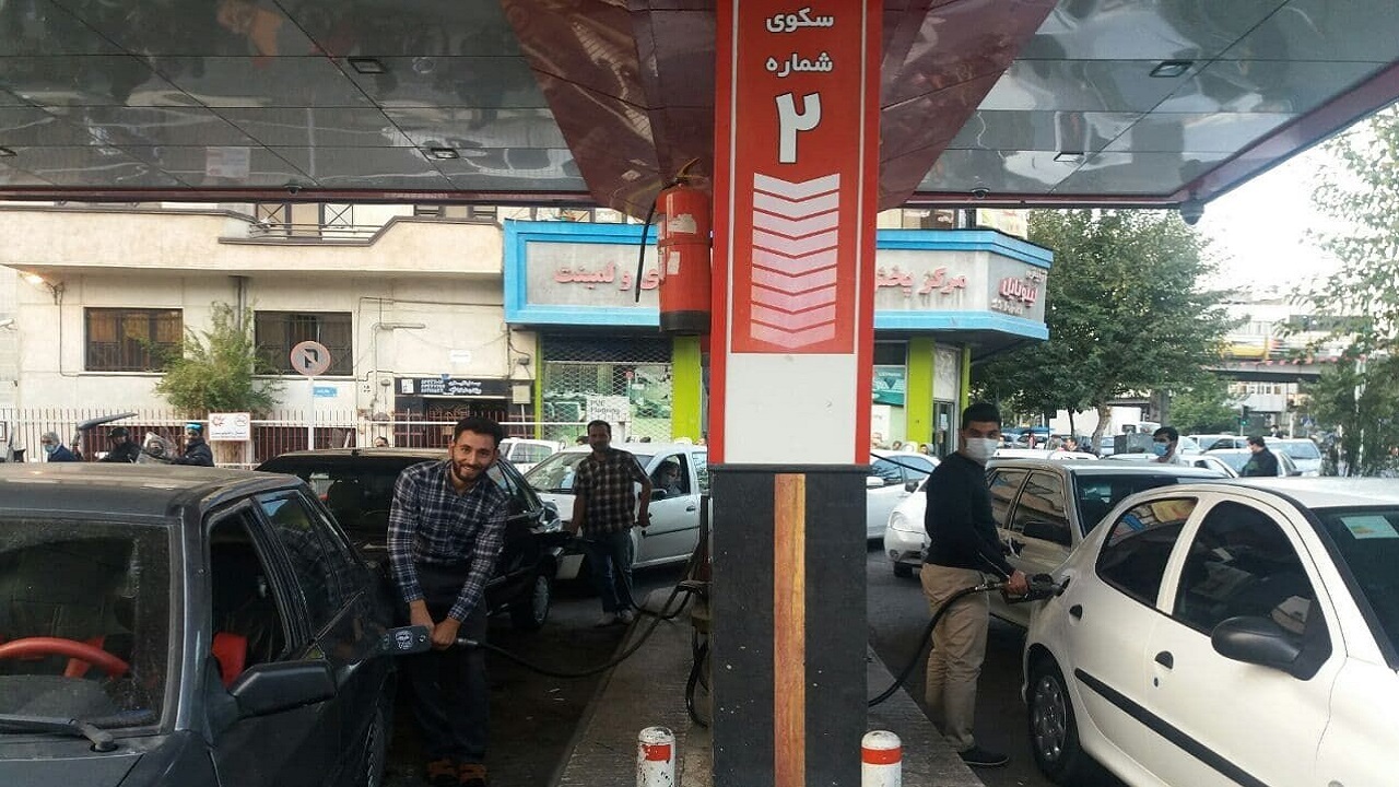 ذخیره عرضه بنزین در خراسان رضوی کافی است