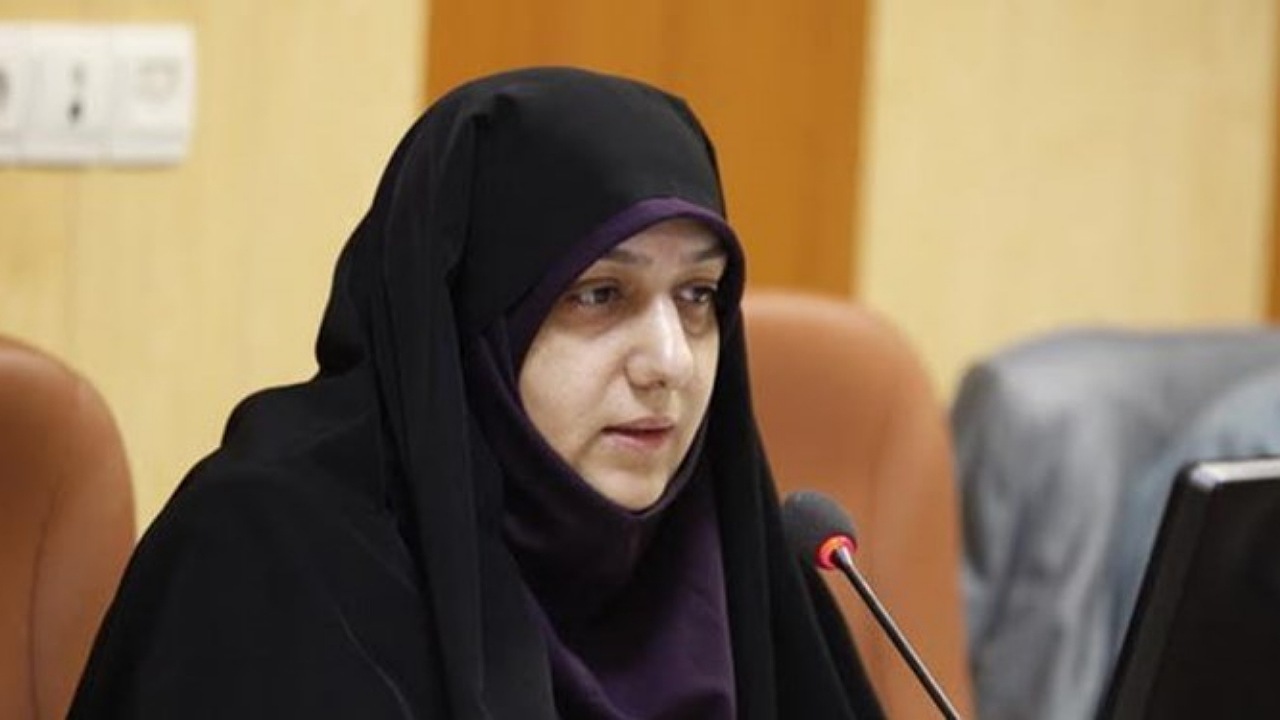 دختر نرگس معدنی پور استعفا داد