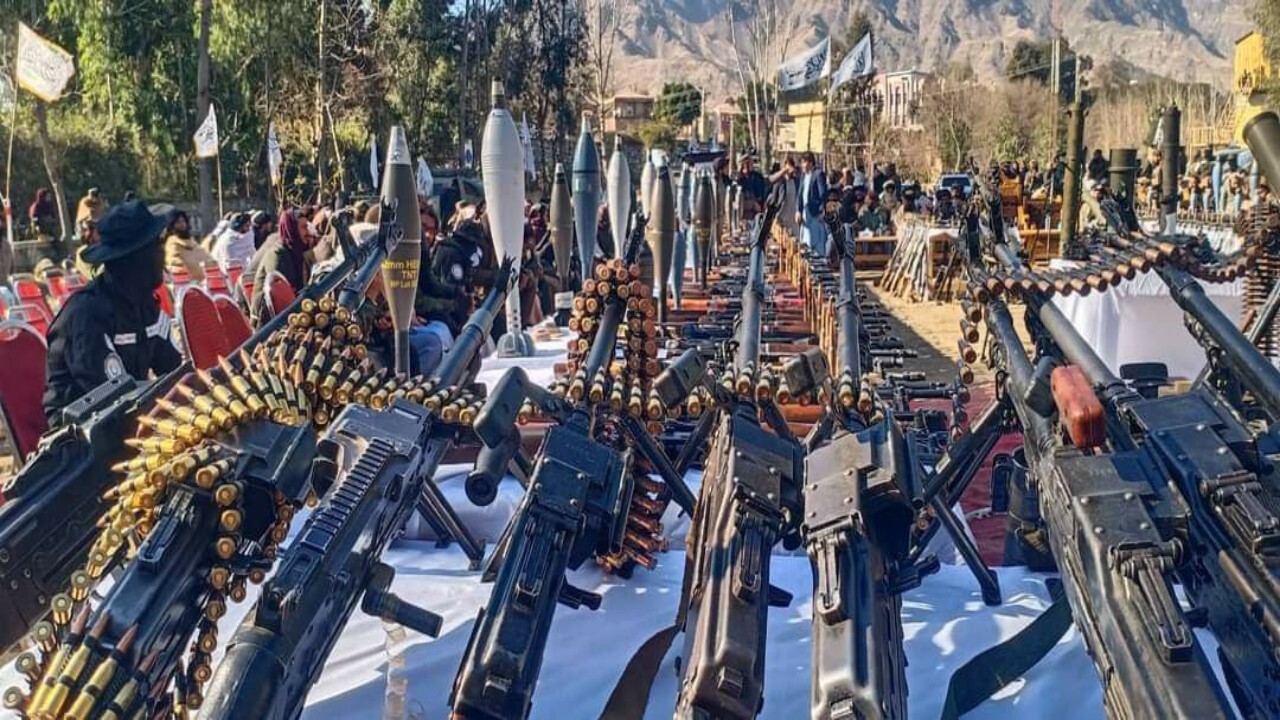 جمع آوری صد‌ها قبضه سلاح سبک و سنگین در استان کنر